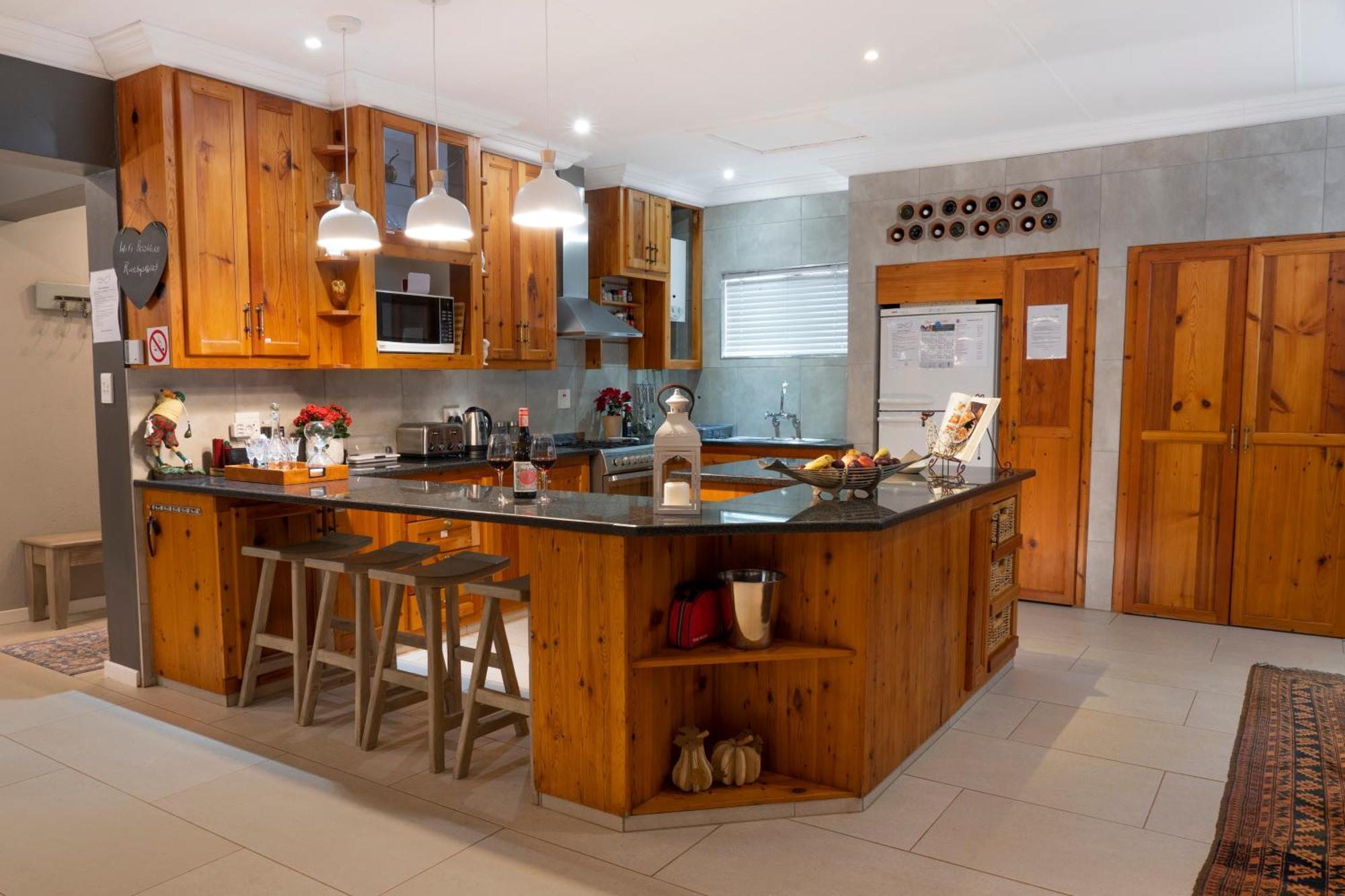 Rueby'S Guesthouse Dullstroom Exterior foto
